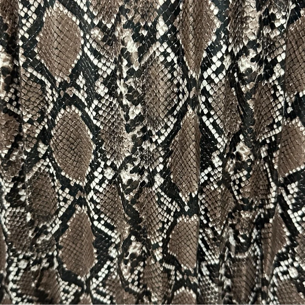 132 Zara | NWOT Brown Black Faux Leather Snakeskin Pleated Maxi Skirt (Size S) - Picture 5 of 9